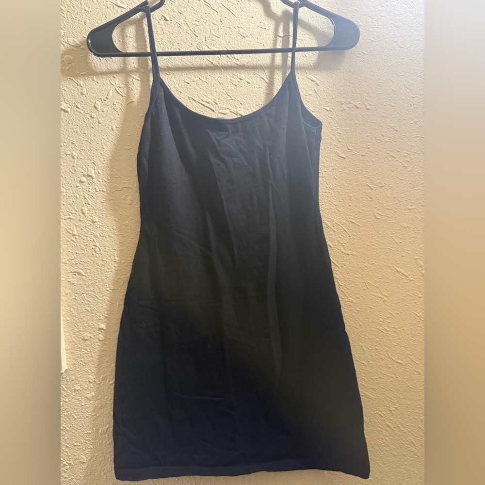 brandy melville kyran dress - Picture 3 of 4